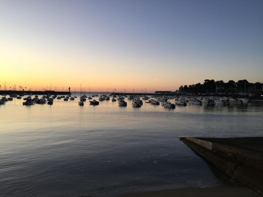 Spacieuse Maison Typique Pour 10 Personnes Vue Mer Plage A 10 Minutes A Pied- Ideale Pour Des Vacances Ou Un Weekend En Famille Ou Entre Amis Étables Exteriör bild